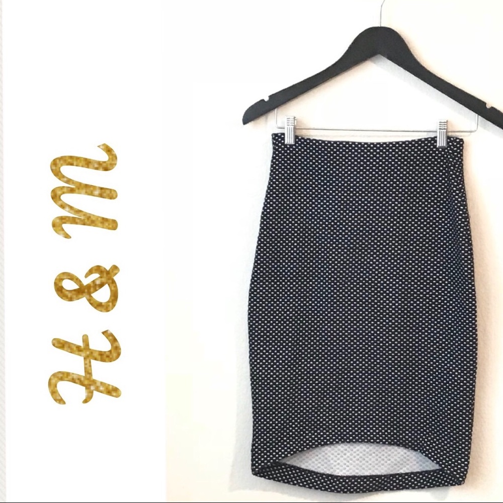 H&M stretchy high low pattern skirt